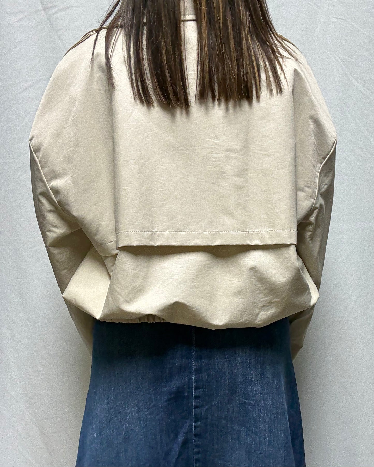 Bomber trench, corto