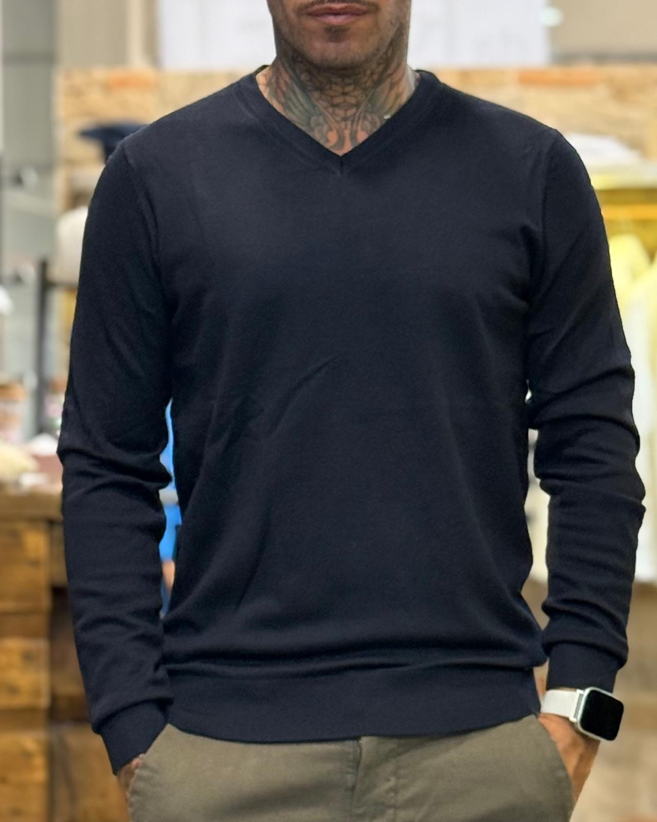 Maglia Uomo Scollo a V Elegante